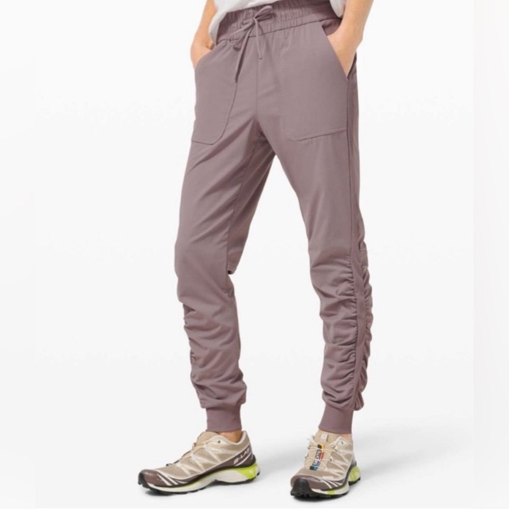 Lululemon Beyond the Studio Dance Jogger Mauve Lunar Rock Purple Size 6